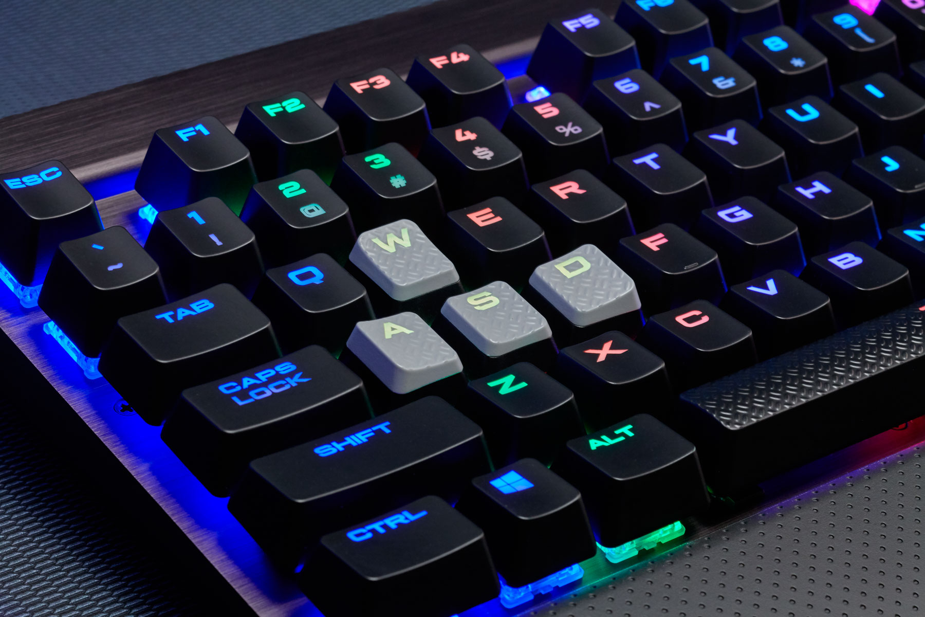 Corsair Lux 4