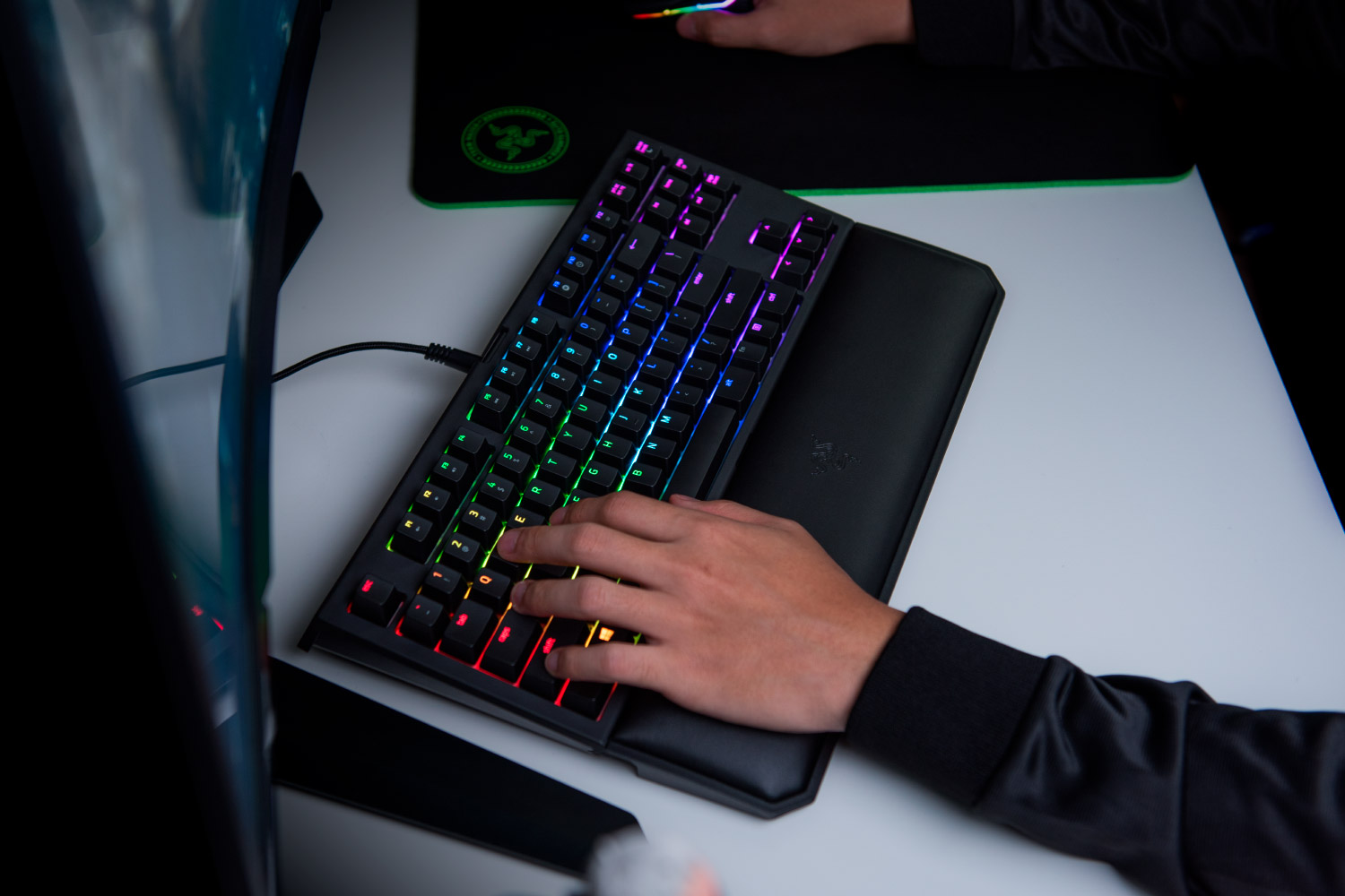BlackWidow TE Chroma V2 4