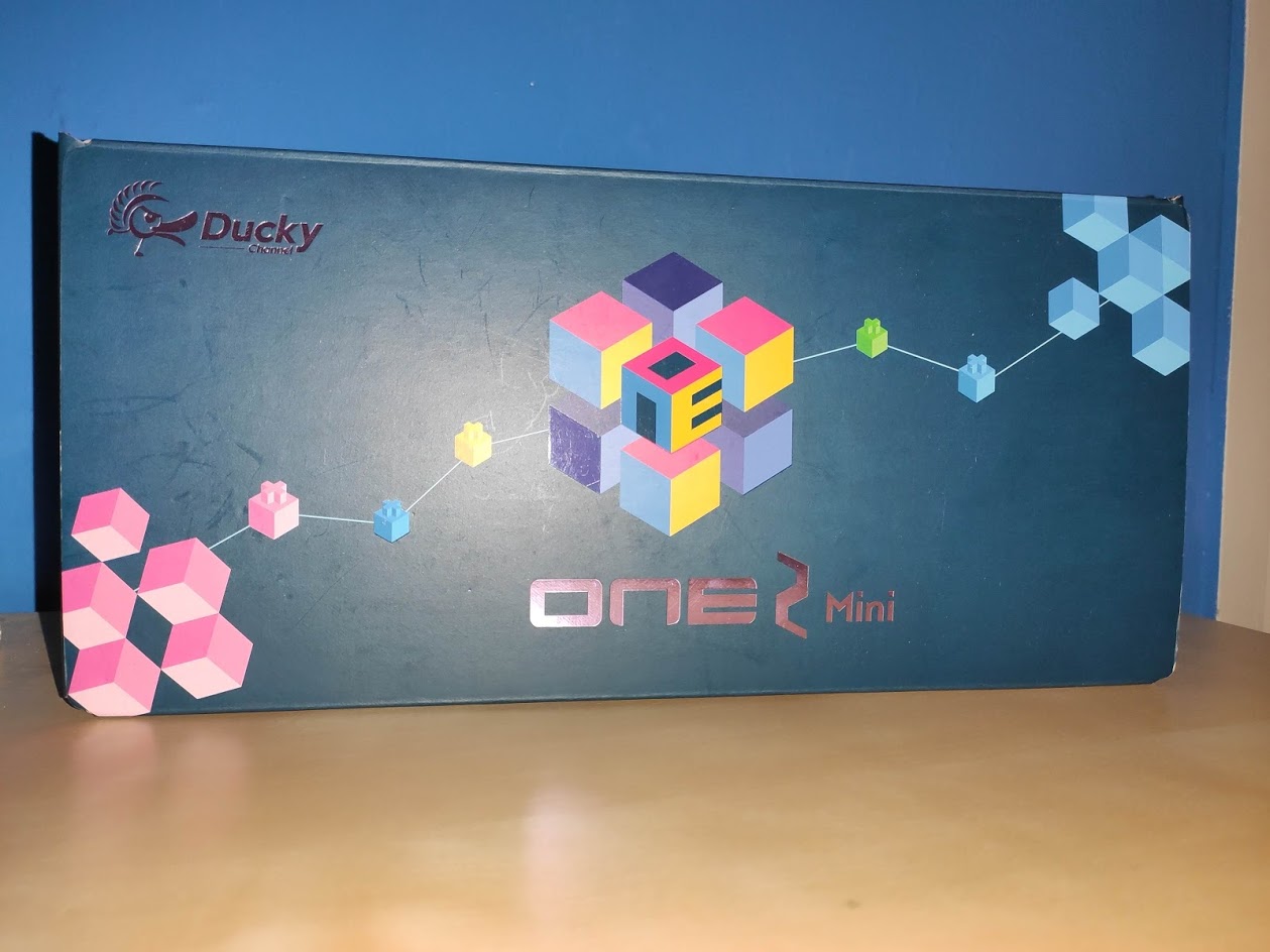 Ducky One 2 Mini RGB Análisis Caja 1