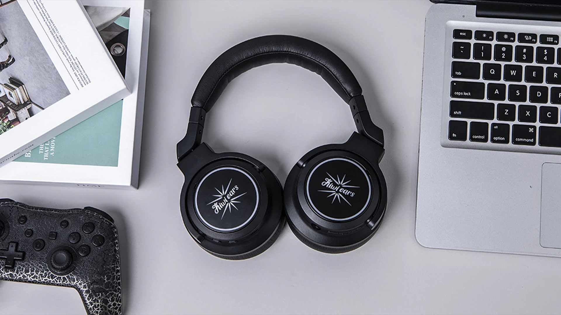Kiwi Ears Aventus